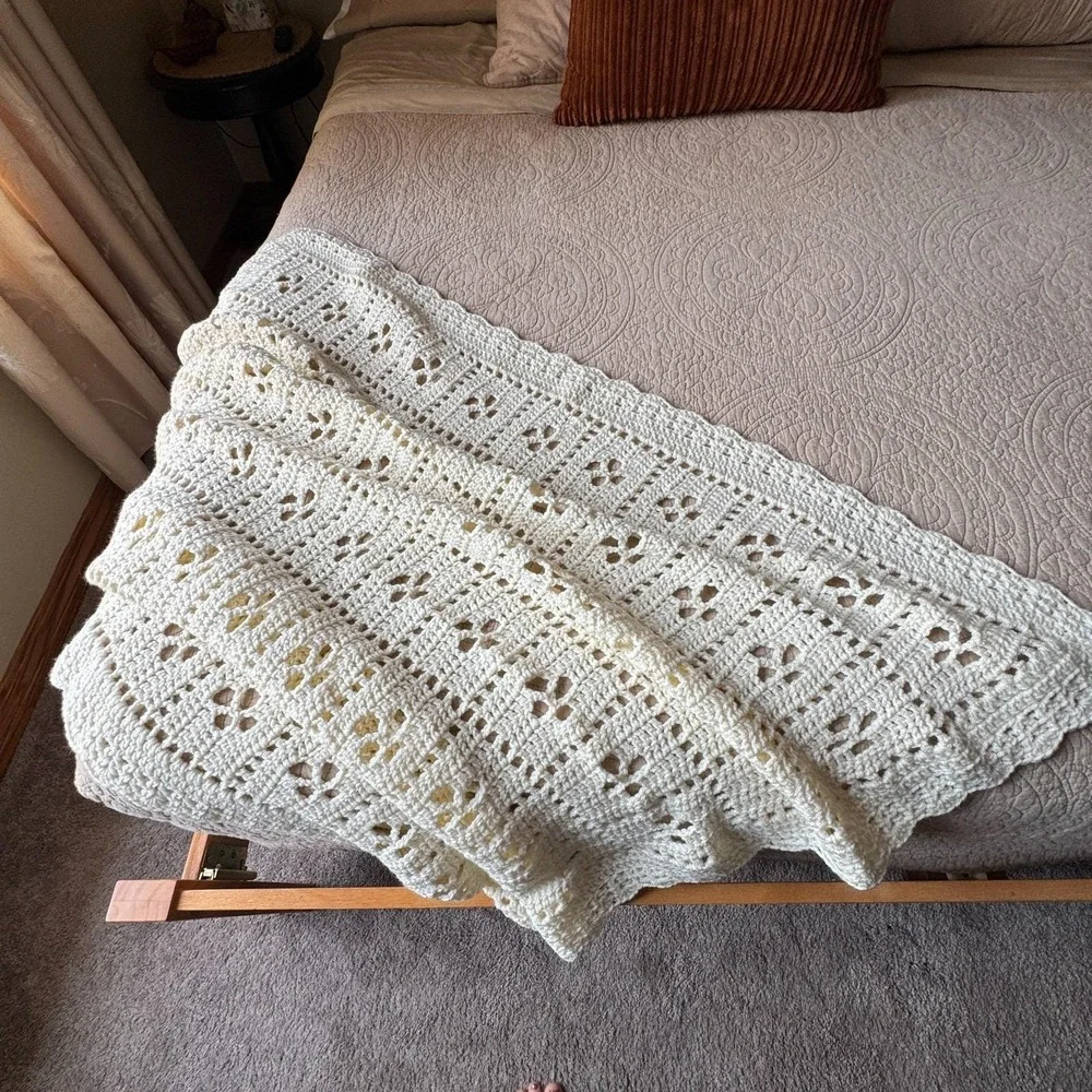 Crochet Afghan New Handmade Blanket Cozy Cottagecore Throw‎ Lap Cover Baby 44x39